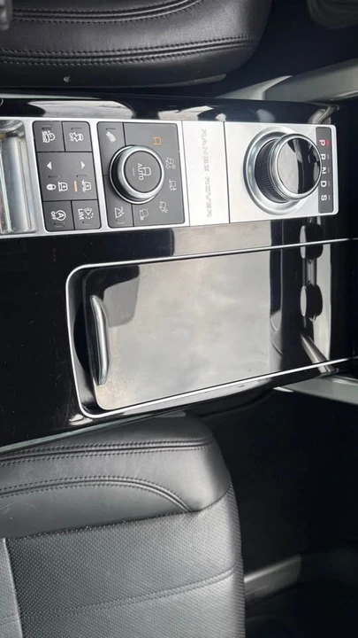 2017 Land Rover Range Rover L405 - Image 14 of 16
