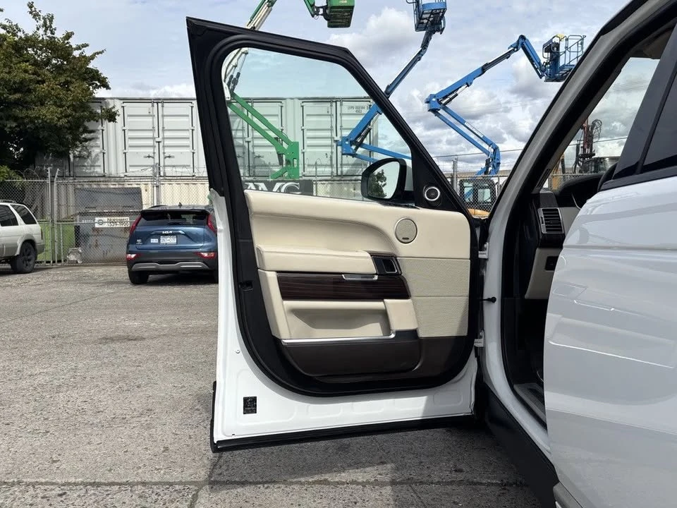 2017 Land Rover Range Rover L405 - Image 11 of 20