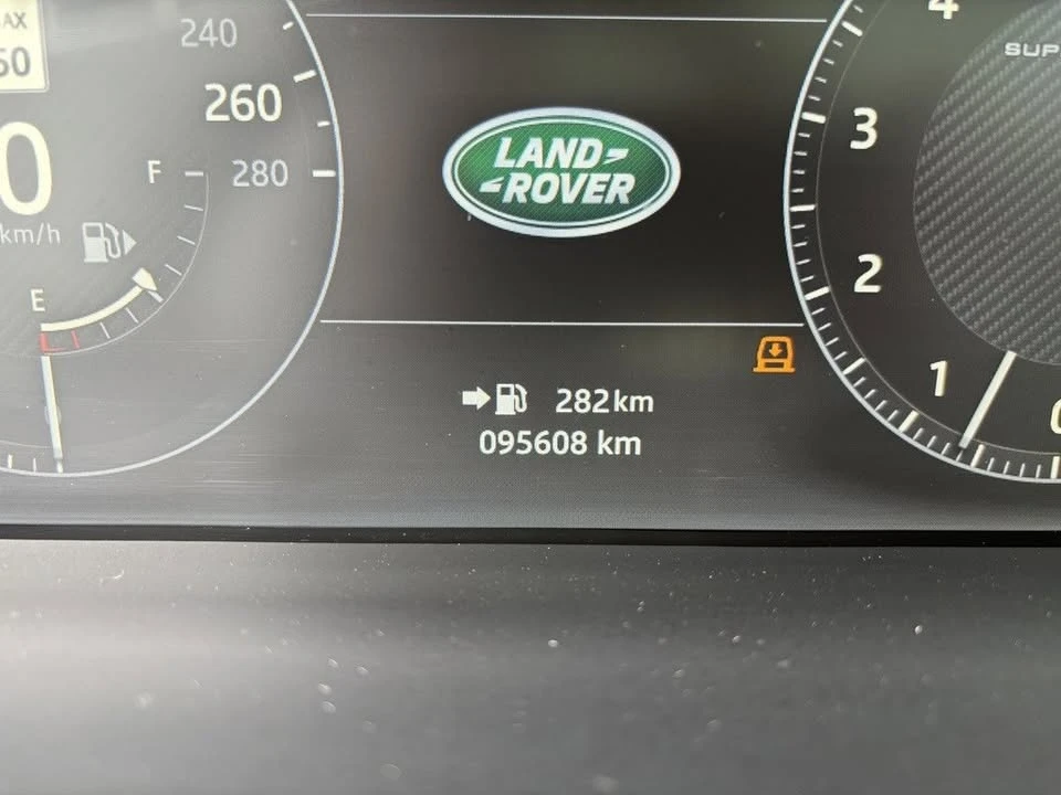 2017 Land Rover Range Rover L405 - Image 14 of 20