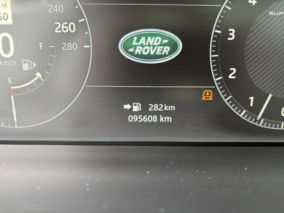 2017 Land Rover Range Rover L405 - Image 14 of 20