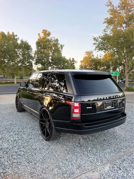 2017 Land Rover Range Rover L405 - Image 7 of 11