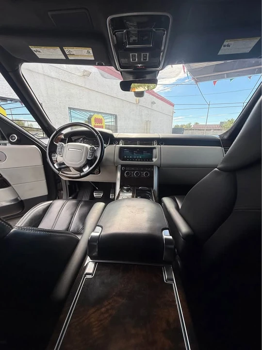 2017 Land Rover Range Rover L405 - Image 6 of 10