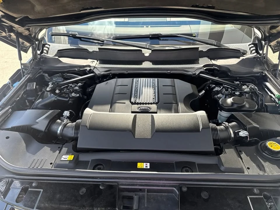 2017 Land Rover Range Rover L405 - Image 5 of 9