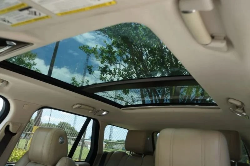 2017 Land Rover Range Rover L405 - Image 15 of 20