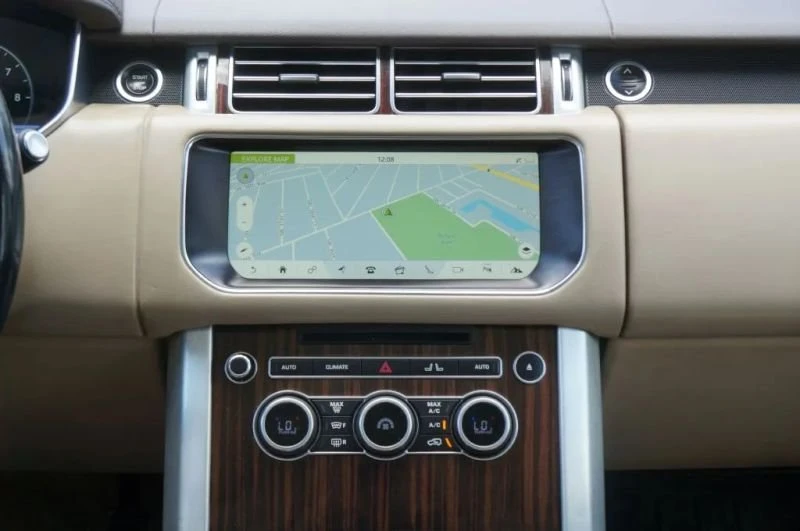 2017 Land Rover Range Rover L405 - Image 17 of 20