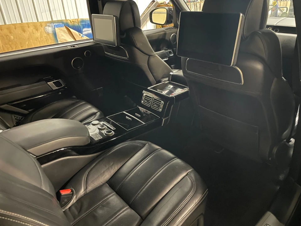 2017 Land Rover Range Rover L405 - Image 16 of 23