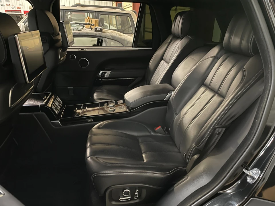 2017 Land Rover Range Rover L405 - Image 11 of 23