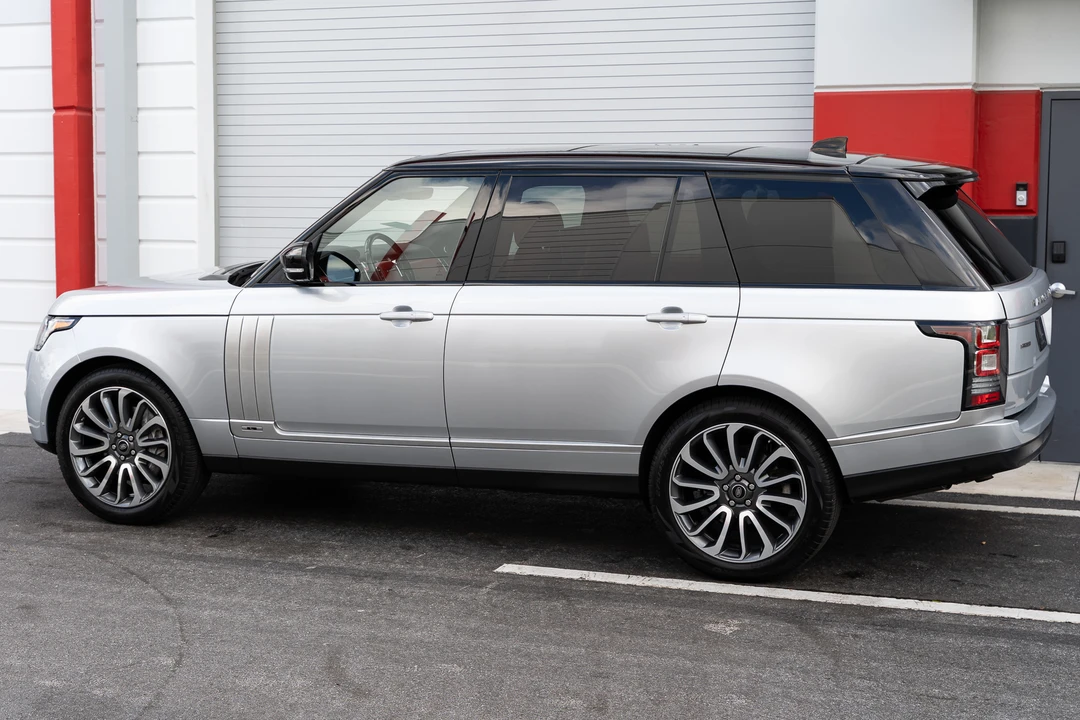 2017 Land Rover Range Rover L405 - Image 12 of 31