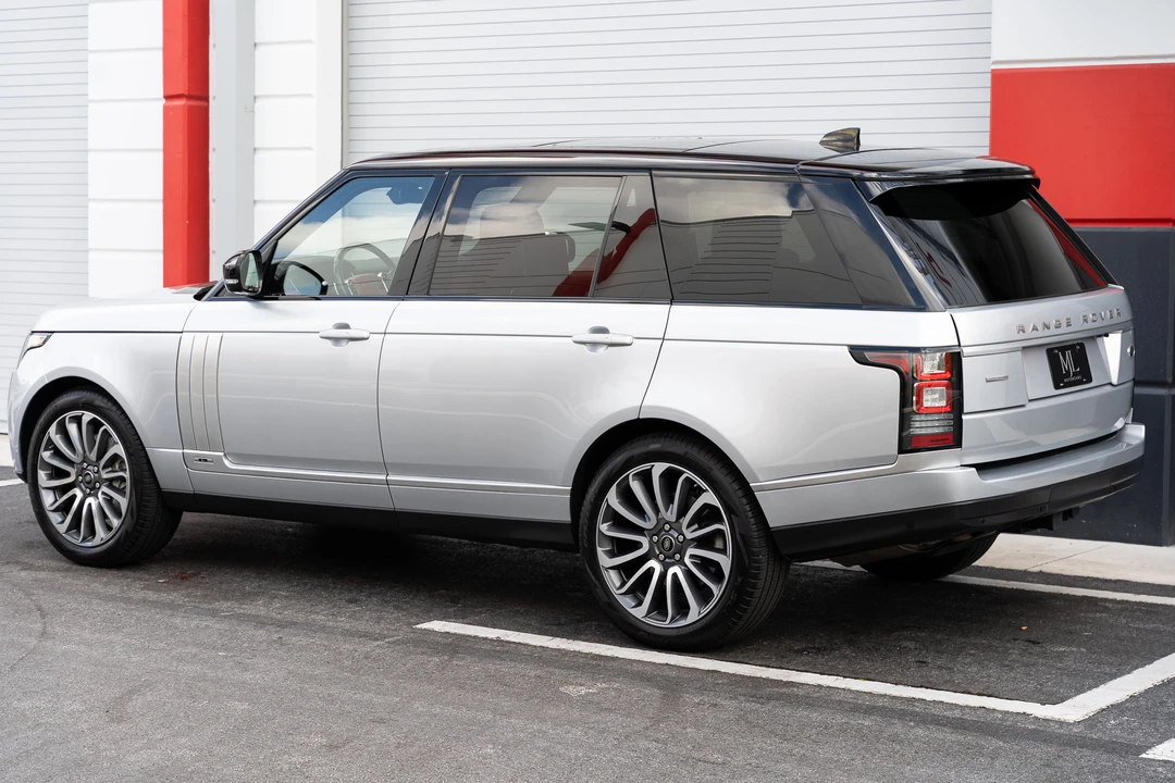 2017 Land Rover Range Rover L405 - Image 13 of 31