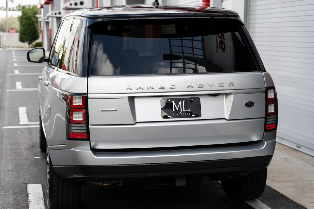 2017 Land Rover Range Rover L405 - Image 18 of 31