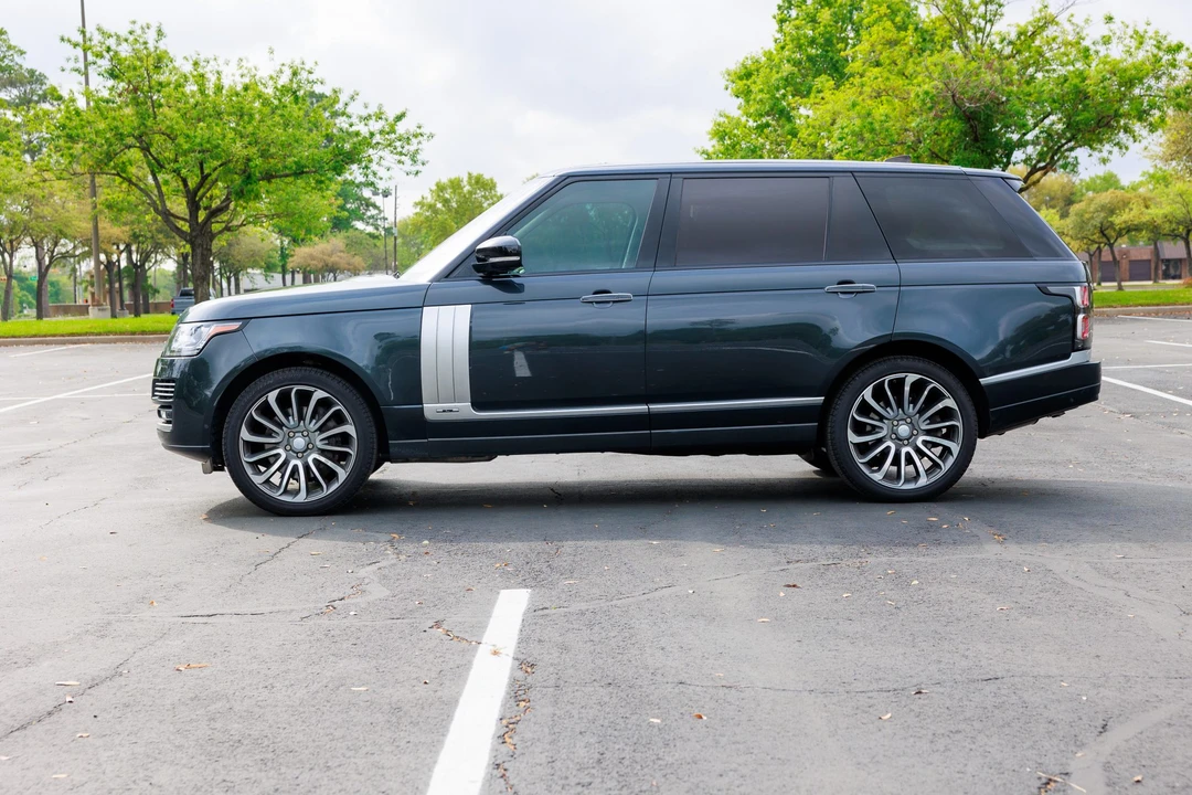 2017 Land Rover Range Rover L405 - Image 11 of 31