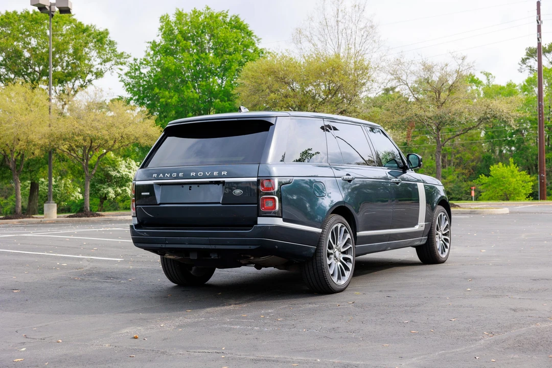2017 Land Rover Range Rover L405 - Image 17 of 31