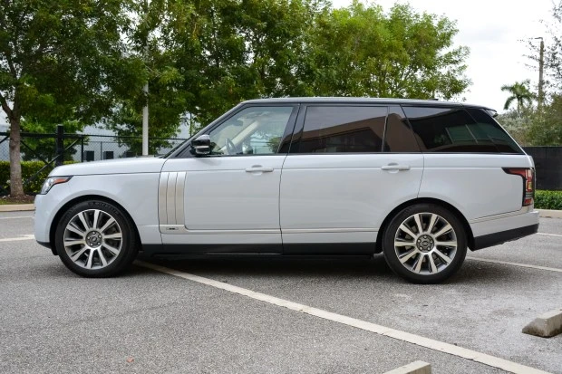 2017 Land Rover Range Rover L405 - Image 3 of 7