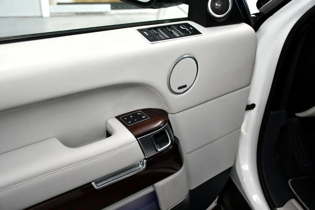 2017 Land Rover Range Rover L405 - Image 13 of 21