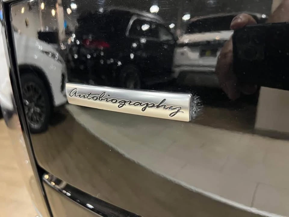 2017 Land Rover Range Rover L405 - Image 8 of 20