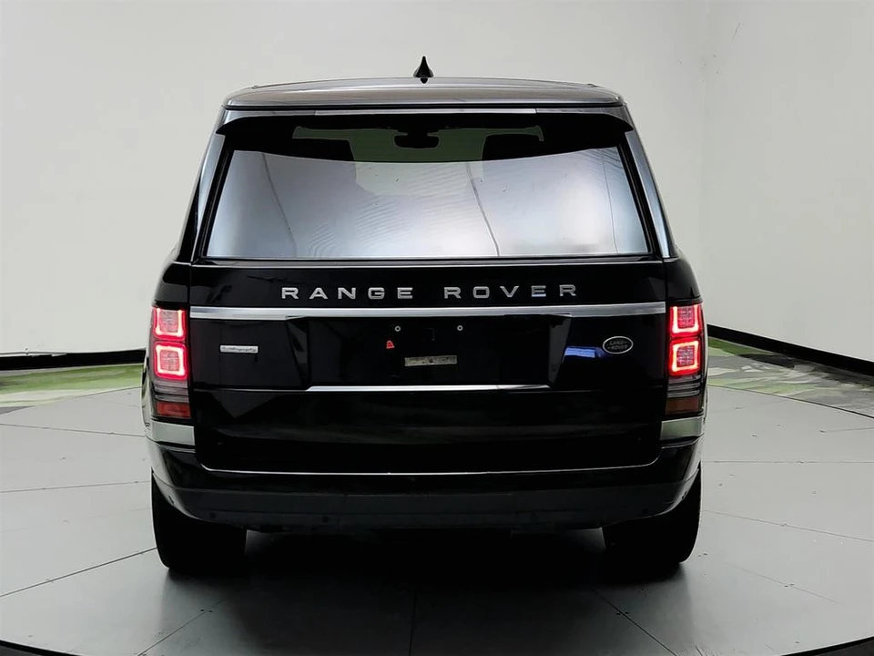 2017 Land Rover Range Rover L405 - Image 6 of 31