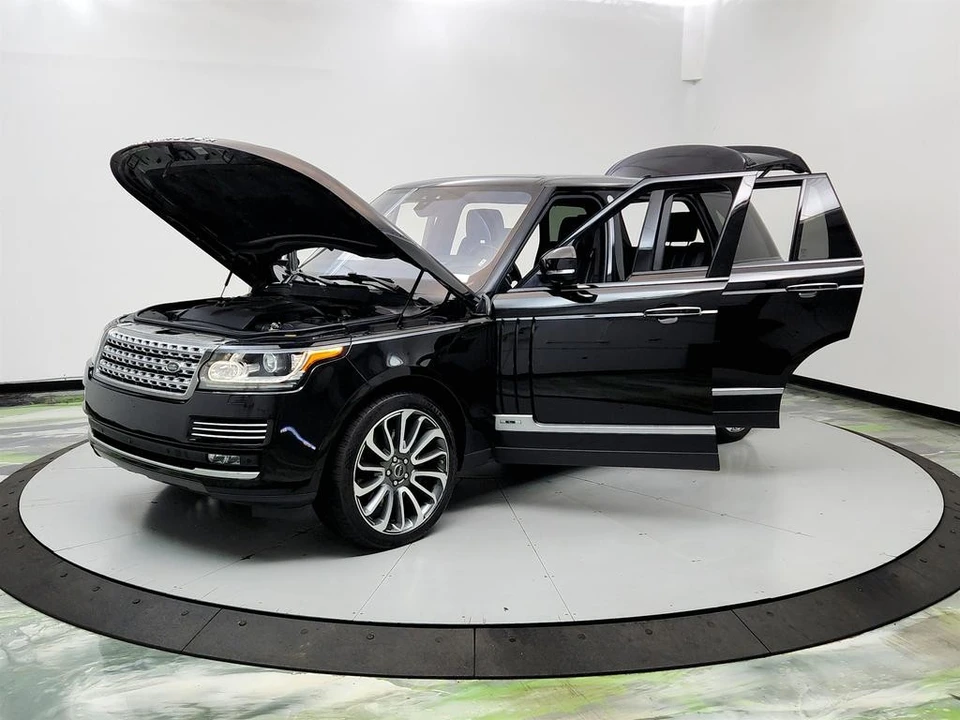 2017 Land Rover Range Rover L405 - Image 9 of 31