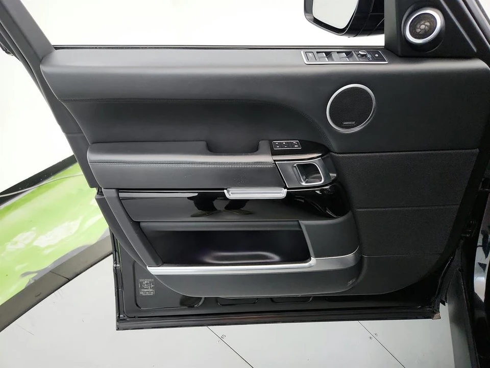 2017 Land Rover - Image 26 of 31
