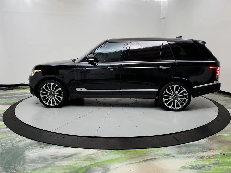 2017 Land Rover Range Rover L405 - Image 8 of 31