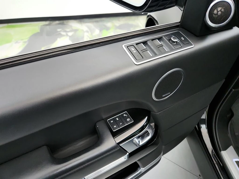 2017 Land Rover Range Rover L405 - Image 27 of 31