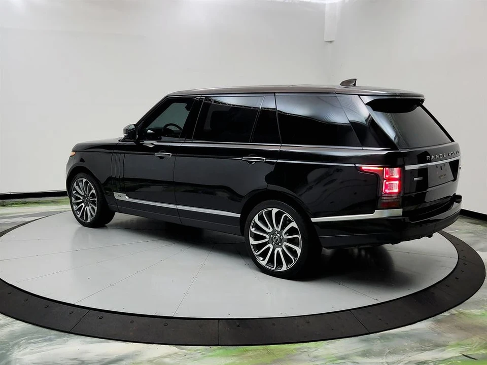 2017 Land Rover Range Rover L405 - Image 7 of 31