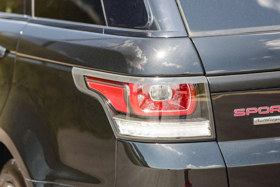 2017 Land Rover Range Rover L405 - Image 20 of 31
