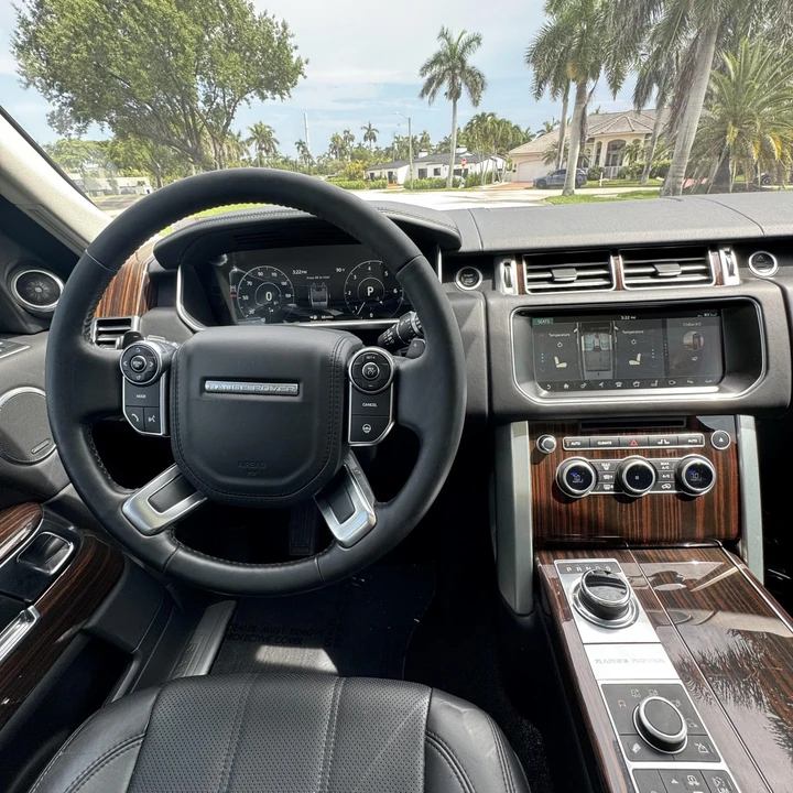 2017 Land Rover Range Rover L405 - Image 27 of 31
