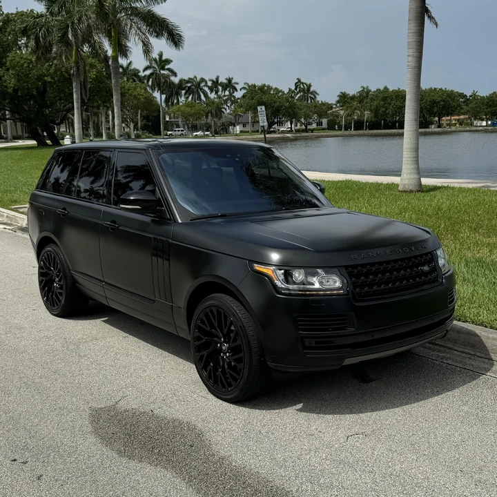 2017 Land Rover Range Rover L405 - Image 2 of 31
