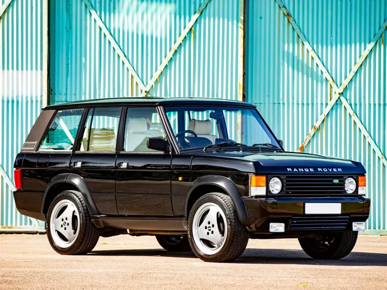 2017 Land Rover Range Rover L405 - Image 2 of 31