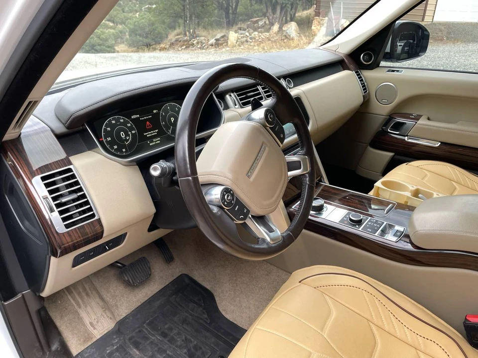2017 Land Rover Range Rover L405 - Image 2 of 6