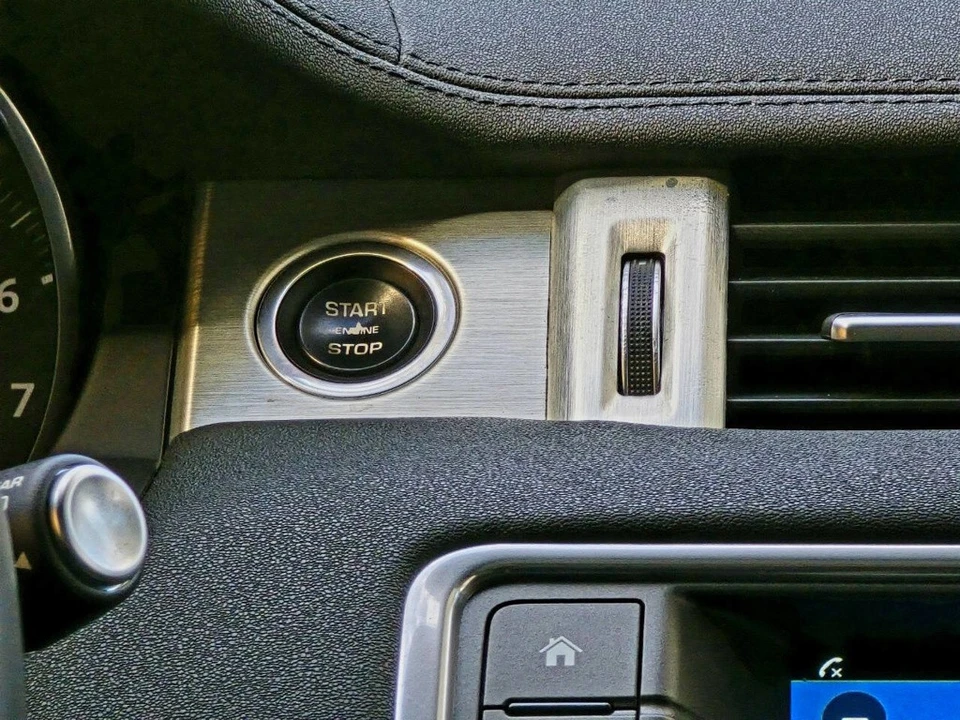2017 Land Rover Range Rover Evoque 1st Gen - Image 14 of 21