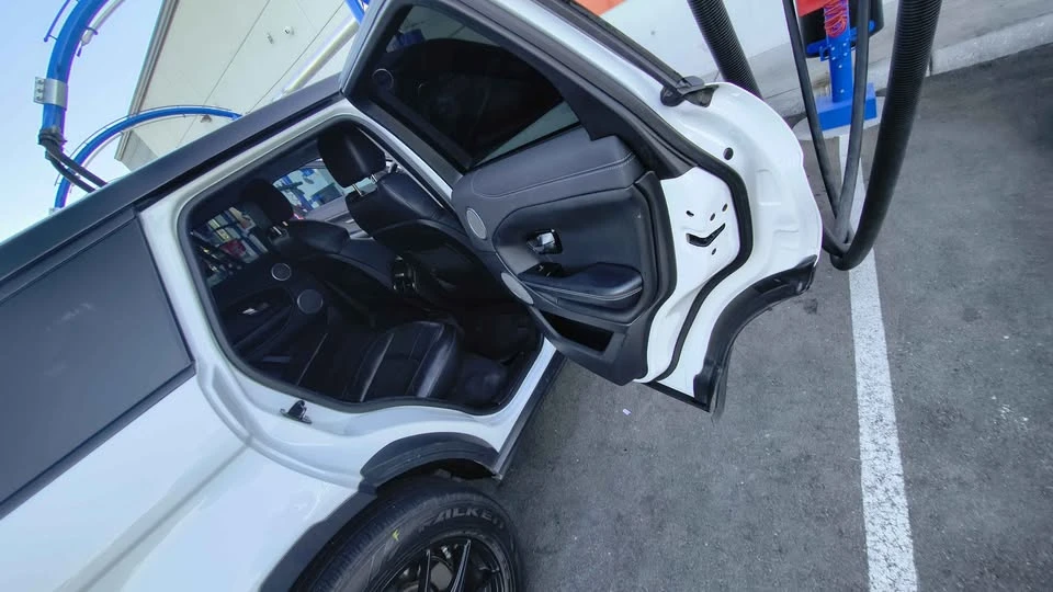 2017 Land Rover Range Rover Evoque 1st Gen - Image 12 of 20