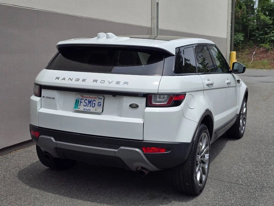 2017 Land Rover Range Rover Evoque 1st Gen - Image 9 of 20