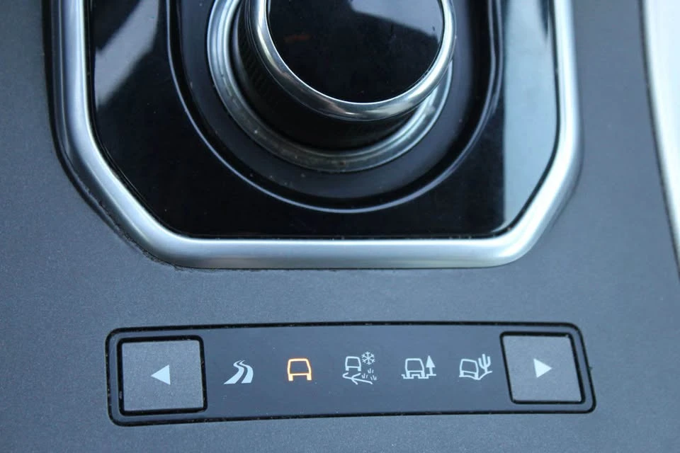 2017 Land Rover Range Rover Evoque 1st Gen - Image 19 of 20