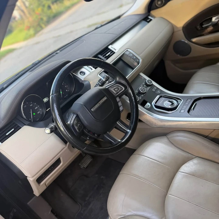 2017 Land Rover Range Rover Evoque 1st Gen - Image 17 of 18