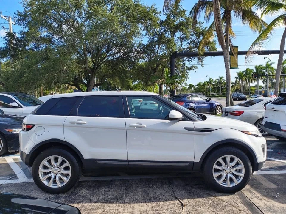 2017 Land Rover Range Rover Evoque 1st Gen - Image 11 of 18