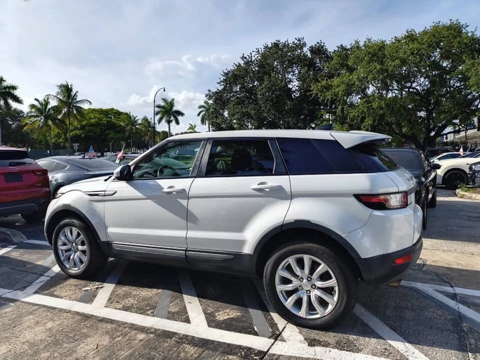 2017 Land Rover Range Rover Evoque 1st Gen - Image 4 of 18