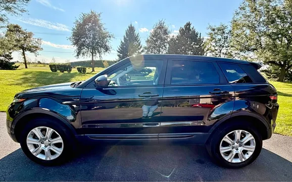 2017 Land Rover Range Rover Evoque SE Premium