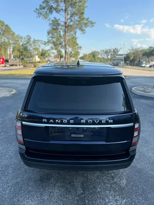 2017 Land Rover Range Rover L405 - Image 10 of 20