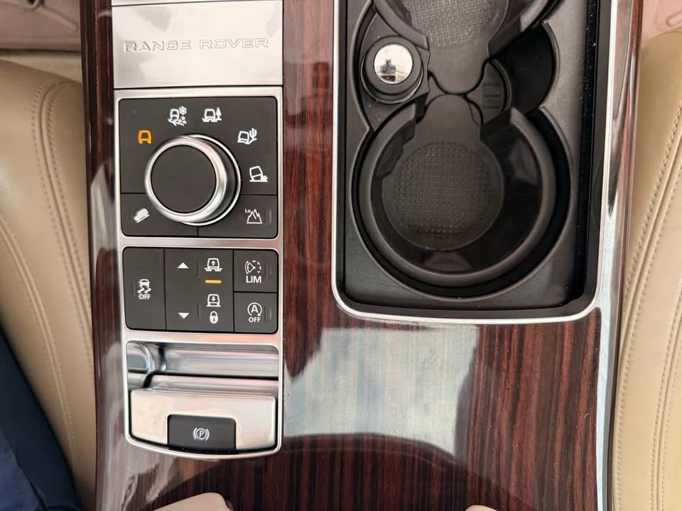 2017 Land Rover Range Rover L405 - Image 16 of 20