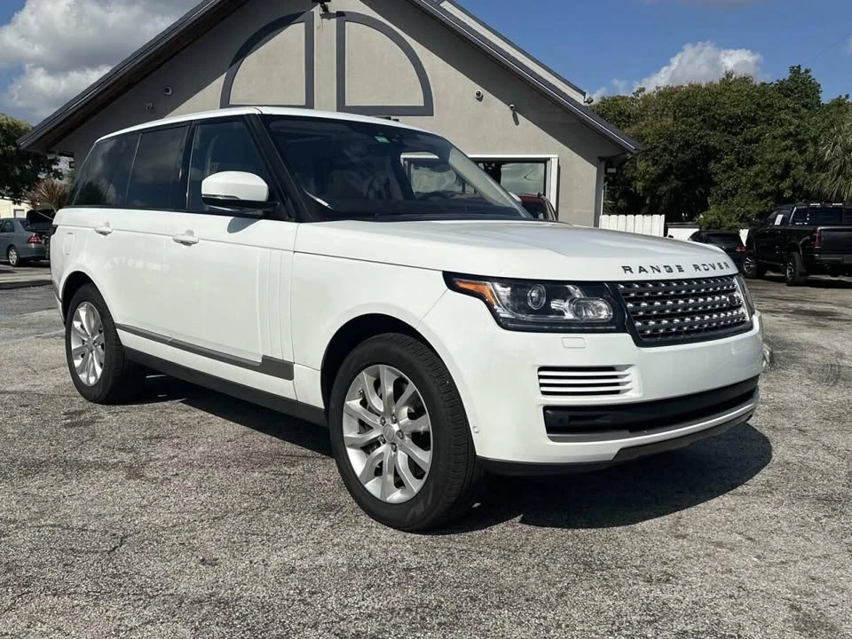2017 Land Rover Range Rover L405 - Image 4 of 20