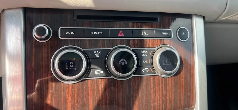2017 Land Rover Range Rover L405 - Image 9 of 20