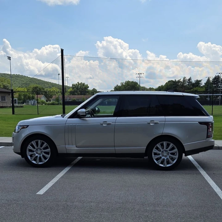 2017 Land Rover Range Rover L405 - Image 7 of 20