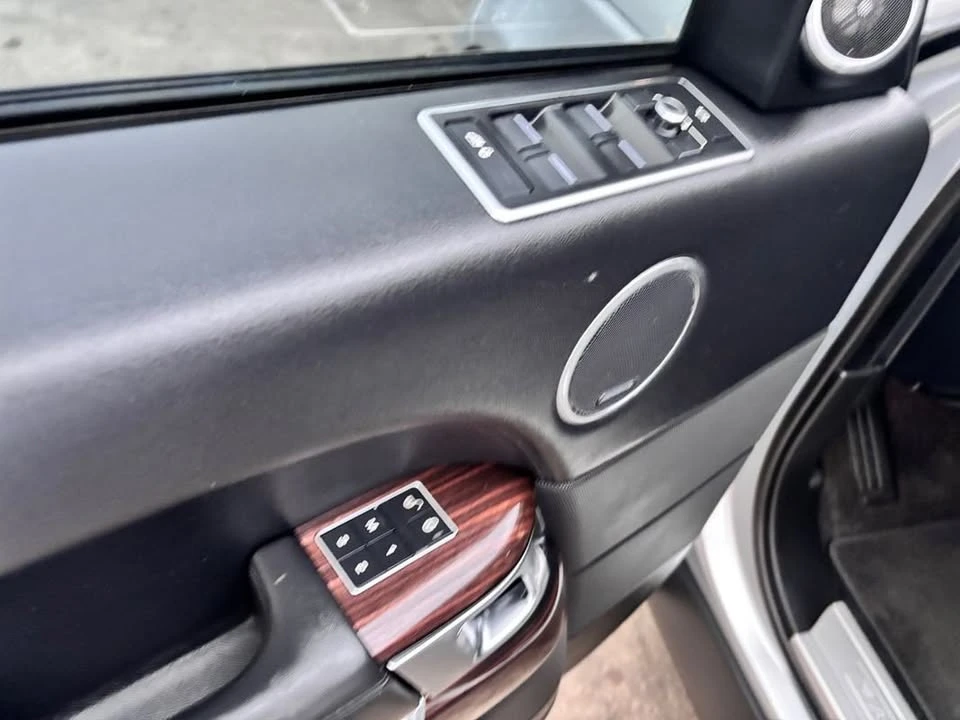 2017 Land Rover Range Rover L405 - Image 16 of 20
