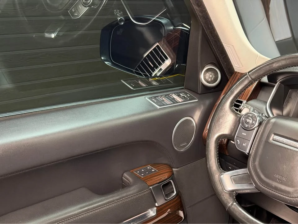 2017 Land Rover Range Rover L405 - Image 10 of 20