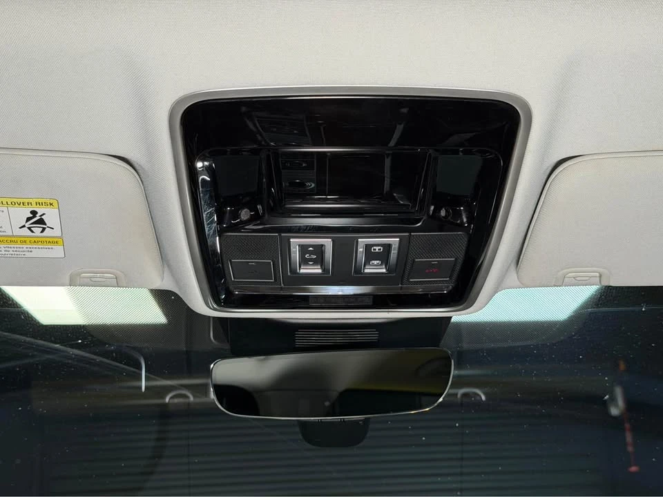 2017 Land Rover Range Rover L405 - Image 12 of 20