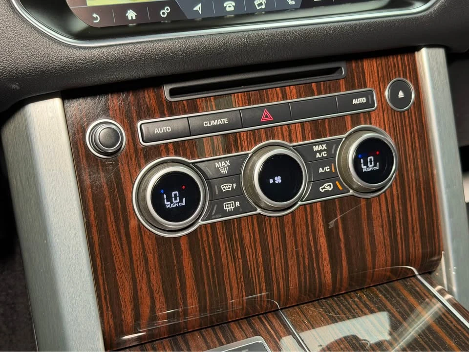 2017 Land Rover Range Rover L405 - Image 9 of 20