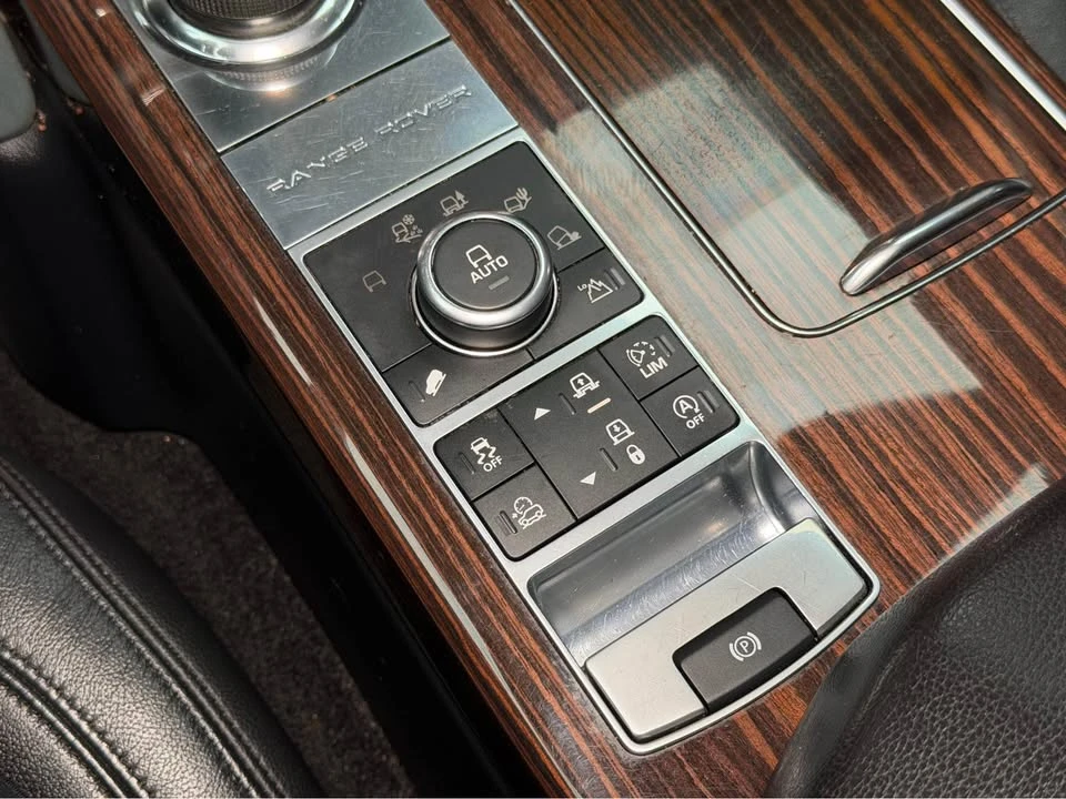 2017 Land Rover Range Rover L405 - Image 13 of 20