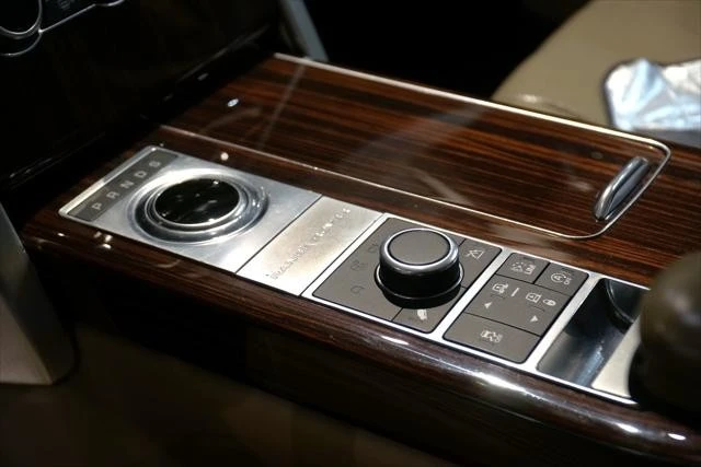 2017 Land Rover Range Rover L405 - Image 17 of 18