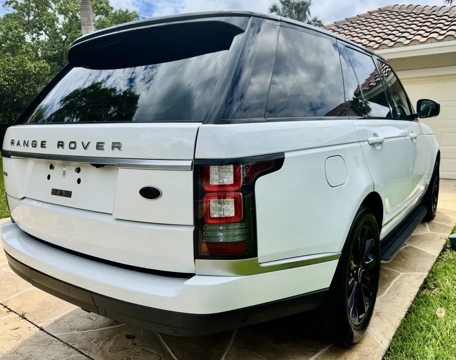 2017 Land Rover Range Rover L405 - Image 8 of 20